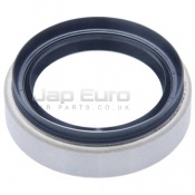 Front Driveshaft Oil Seal - Right Nissan Elgrand  E52 PNE52 3.5 4wd 2010-2016 