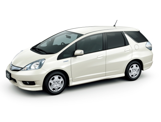 Fit Shuttle  2011 - 2015